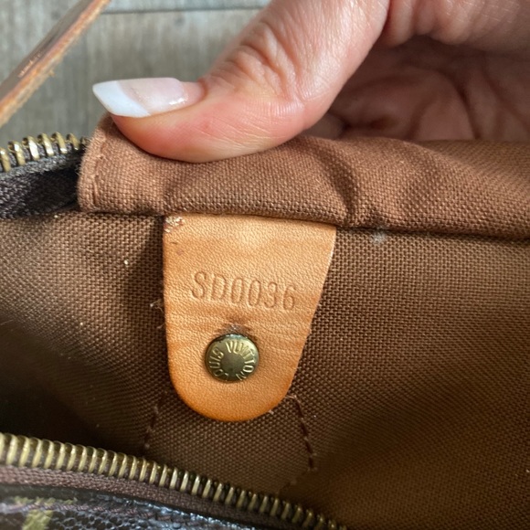 Louis Vuitton Speedy 30 - Picture 3 of 11